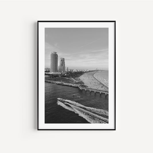 Miami Beach B&W City Picture #1